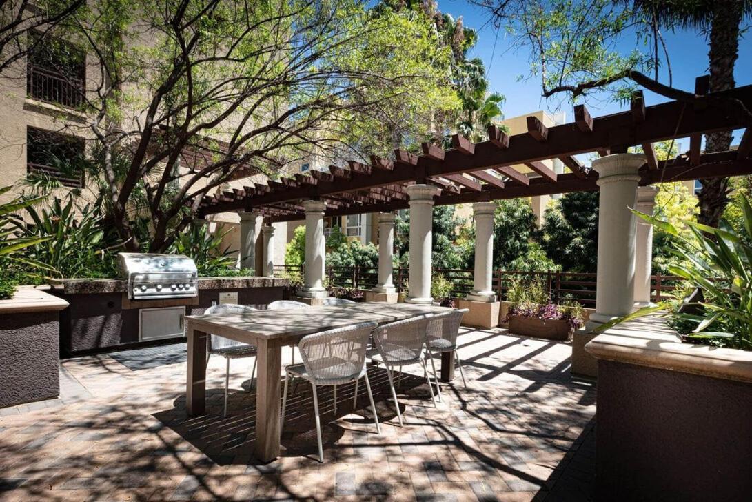 Woodland Hills Luxury Apt 2 Bed Ca Los Ángeles Exterior foto
